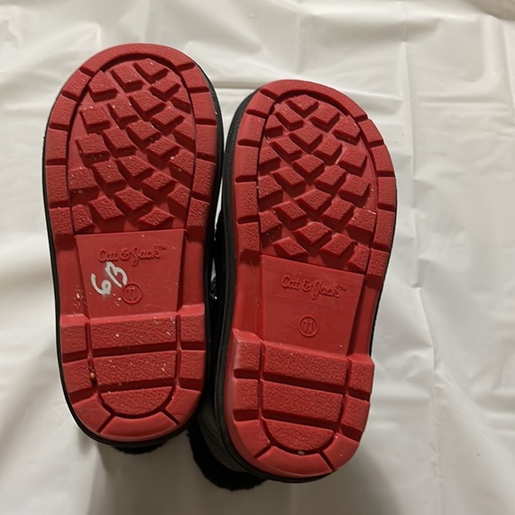 Cat & Jack Snow Boots Kids, Therolite, Lace up, Zipper, Velcour Strap, Faux Fur - Picture 5 of 7